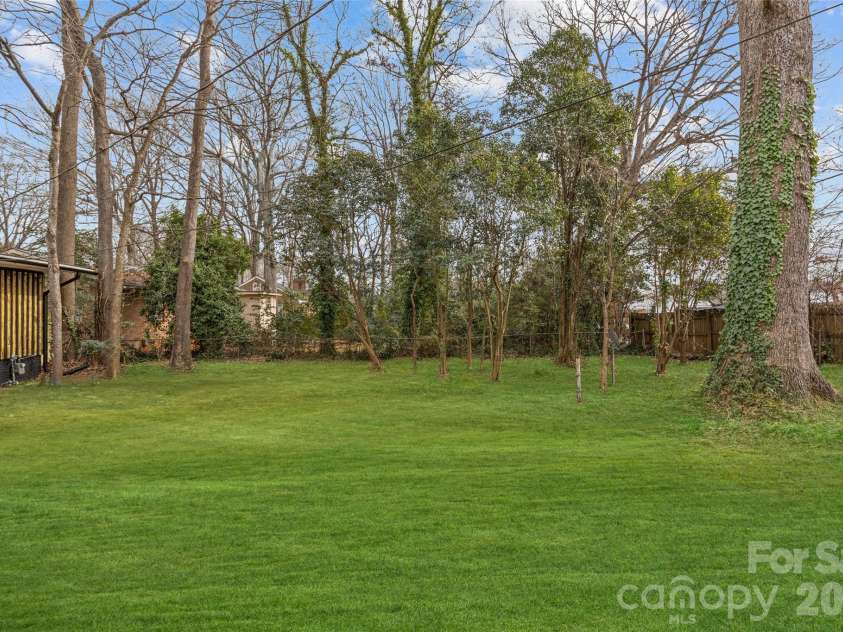 5426 Milford Road, Charlotte, NC 28210.  MLS# CAR4434774, YatesRealty ID 56933. 