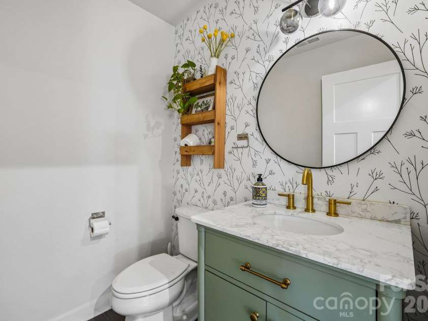9840 Andres Duany Drive, Huntersville, NC 28078.  MLS# CAR4434486, YatesRealty ID 56934. 
