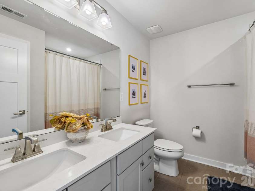 9840 Andres Duany Drive, Huntersville, NC 28078.  MLS# CAR4434486, YatesRealty ID 56934. 