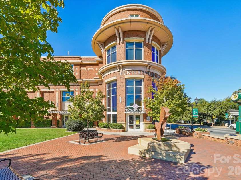 9840 Andres Duany Drive, Huntersville, NC 28078.  MLS# CAR4434486, YatesRealty ID 56934. 