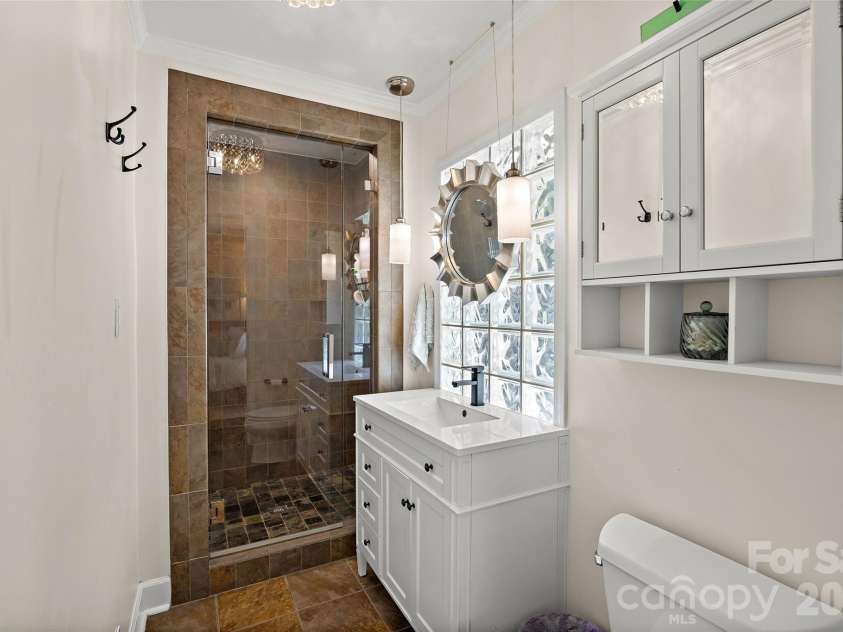 5908 Brookhaven Road, Charlotte, NC 28210.  MLS# CAR4434517, YatesRealty ID 56935. 