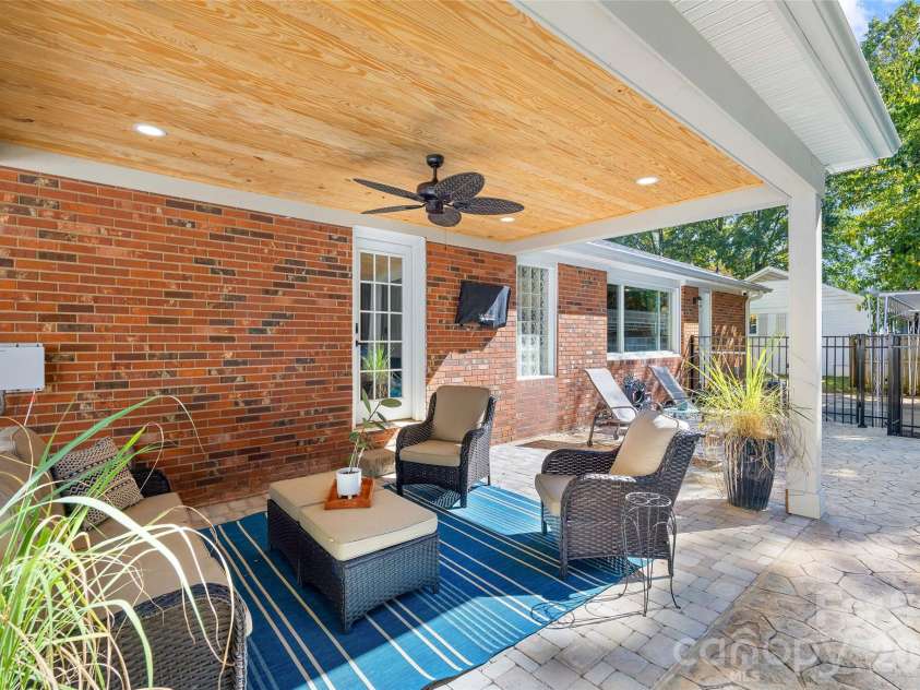 5908 Brookhaven Road, Charlotte, NC 28210.  MLS# CAR4434517, YatesRealty ID 56935. 