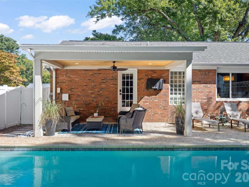 5908 Brookhaven Road, Charlotte, NC 28210.  MLS# CAR4434517, YatesRealty ID 56935. 
