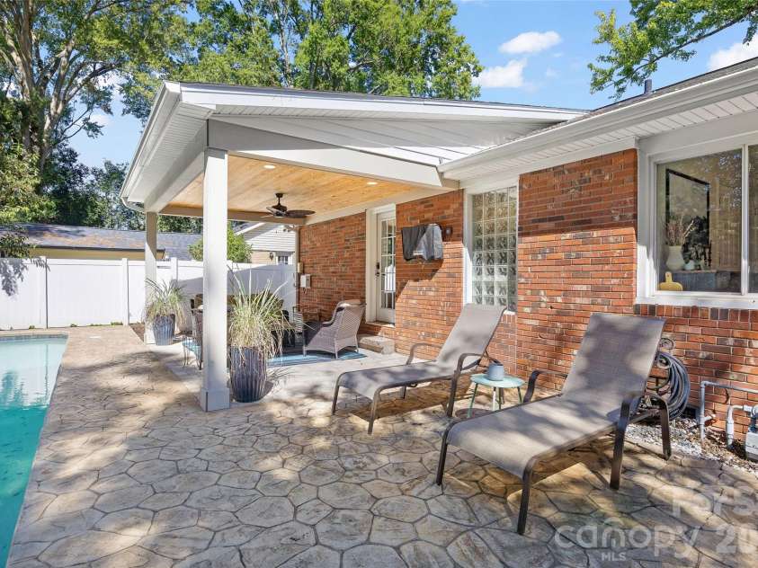 5908 Brookhaven Road, Charlotte, NC 28210.  MLS# CAR4434517, YatesRealty ID 56935. 