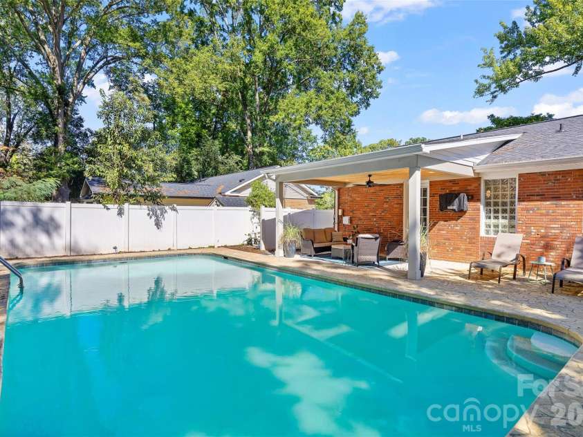 5908 Brookhaven Road, Charlotte, NC 28210.  MLS# CAR4434517, YatesRealty ID 56935. 