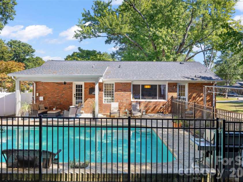 5908 Brookhaven Road, Charlotte, NC 28210.  MLS# CAR4434517, YatesRealty ID 56935. 