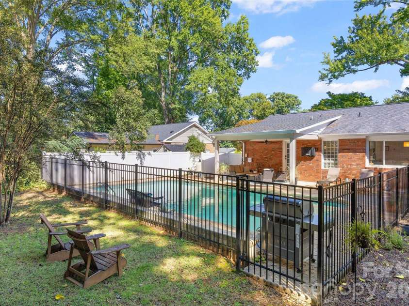 5908 Brookhaven Road, Charlotte, NC 28210.  MLS# CAR4434517, YatesRealty ID 56935. 