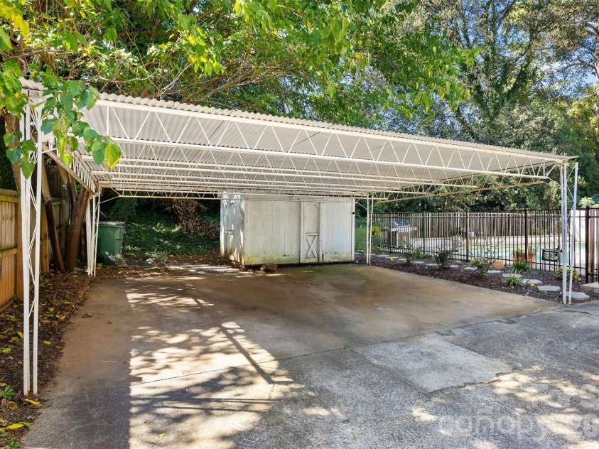 5908 Brookhaven Road, Charlotte, NC 28210.  MLS# CAR4434517, YatesRealty ID 56935. 
