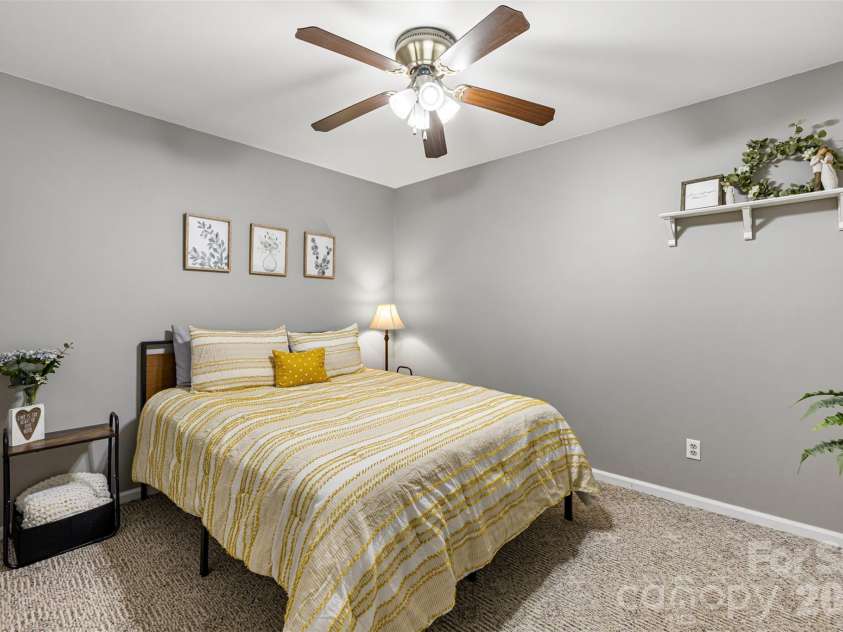 1118 Ford Drive, Lowell, NC 28098.  MLS# CAR4434513, YatesRealty ID 56936. 