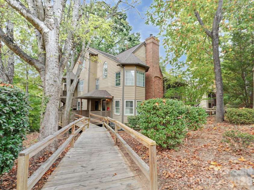 6000 Gray Gate Lane, Charlotte, NC 28210.  MLS# CAR4434446, YatesRealty ID 56940. 