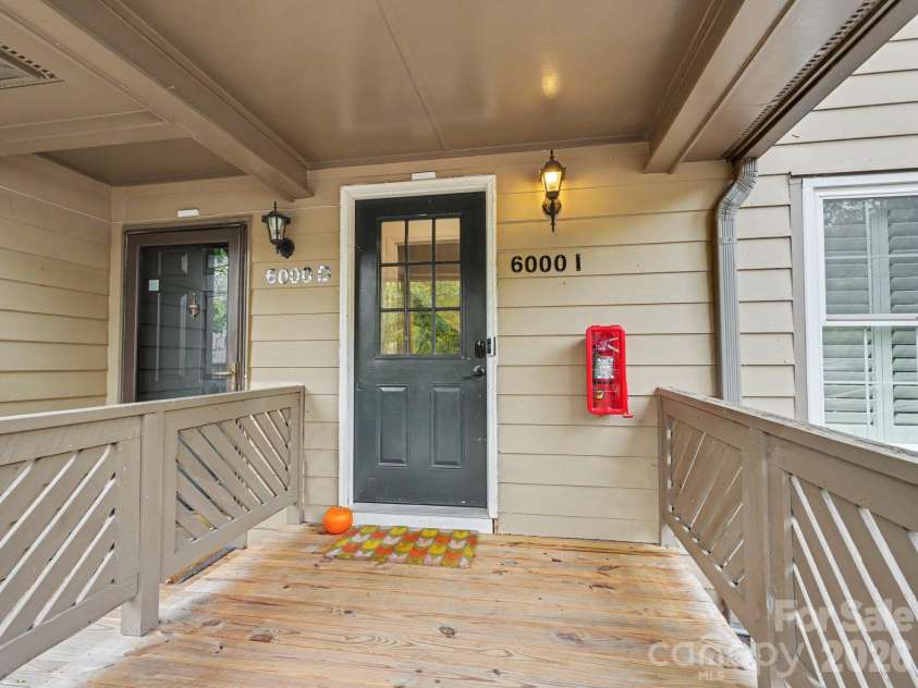 6000 Gray Gate Lane, Charlotte, NC 28210.  MLS# CAR4434446, YatesRealty ID 56940. 