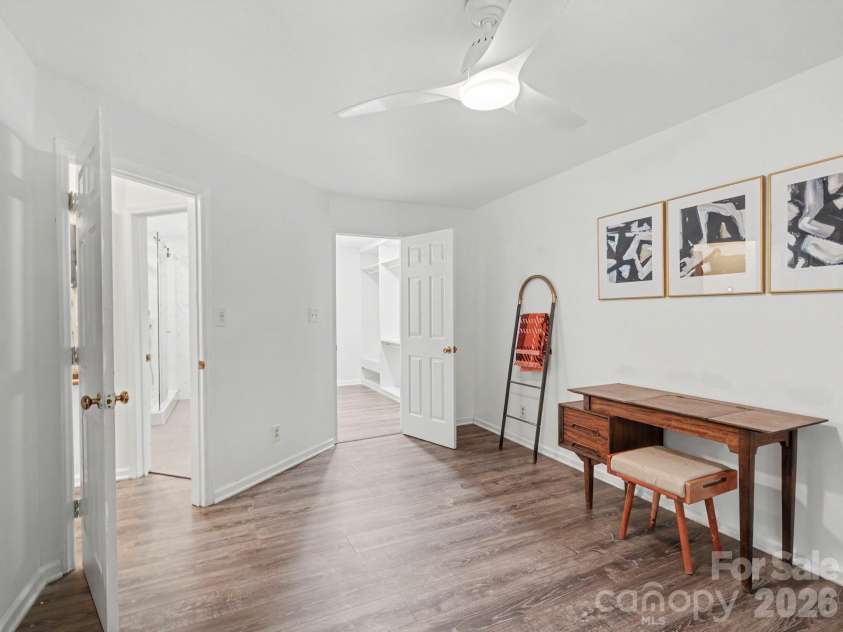6000 Gray Gate Lane, Charlotte, NC 28210.  MLS# CAR4434446, YatesRealty ID 56940. 
