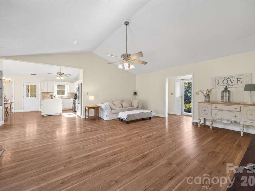 3117 Monte Drive, Monroe, NC 28110.  MLS# CAR4434474, YatesRealty ID 56942. 