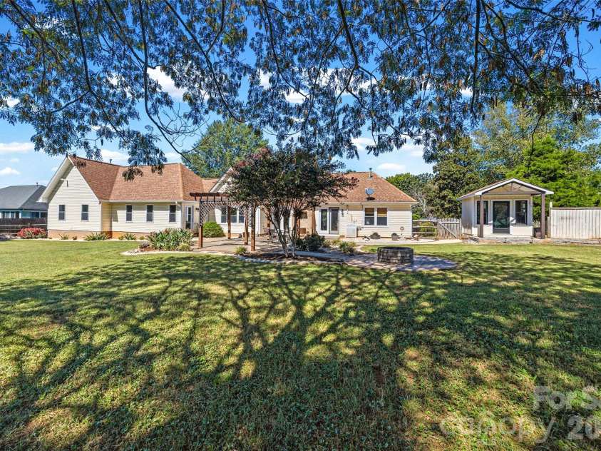 3117 Monte Drive, Monroe, NC 28110.  MLS# CAR4434474, YatesRealty ID 56942. 