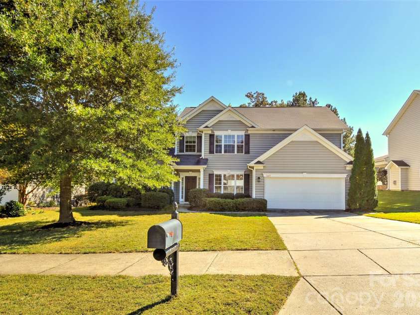 1217 Williamstown Road, Matthews, NC 28105.  MLS# CAR4434245, YatesRealty ID 56945. 