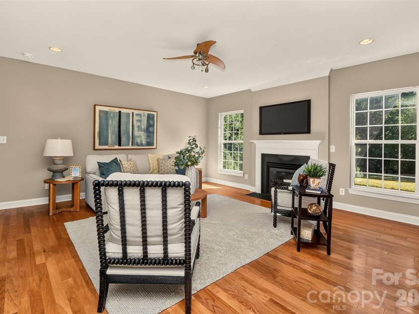 1217 Williamstown Road, Matthews, NC 28105.  MLS# CAR4434245, YatesRealty ID 56945. 