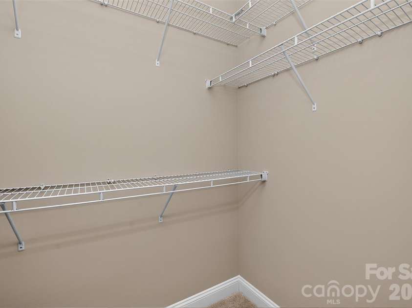 1217 Williamstown Road, Matthews, NC 28105.  MLS# CAR4434245, YatesRealty ID 56945. 