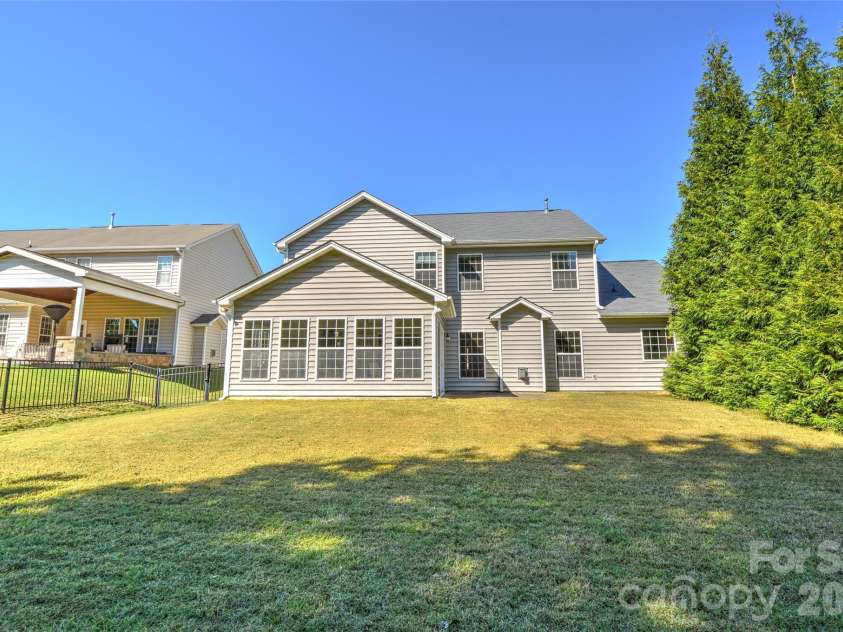 1217 Williamstown Road, Matthews, NC 28105.  MLS# CAR4434245, YatesRealty ID 56945. 
