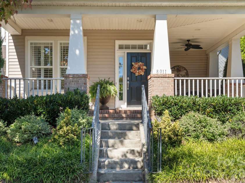 8011 Cottsbrooke Drive, Huntersville, NC 28078.  MLS# CAR4434421, YatesRealty ID 56946. 