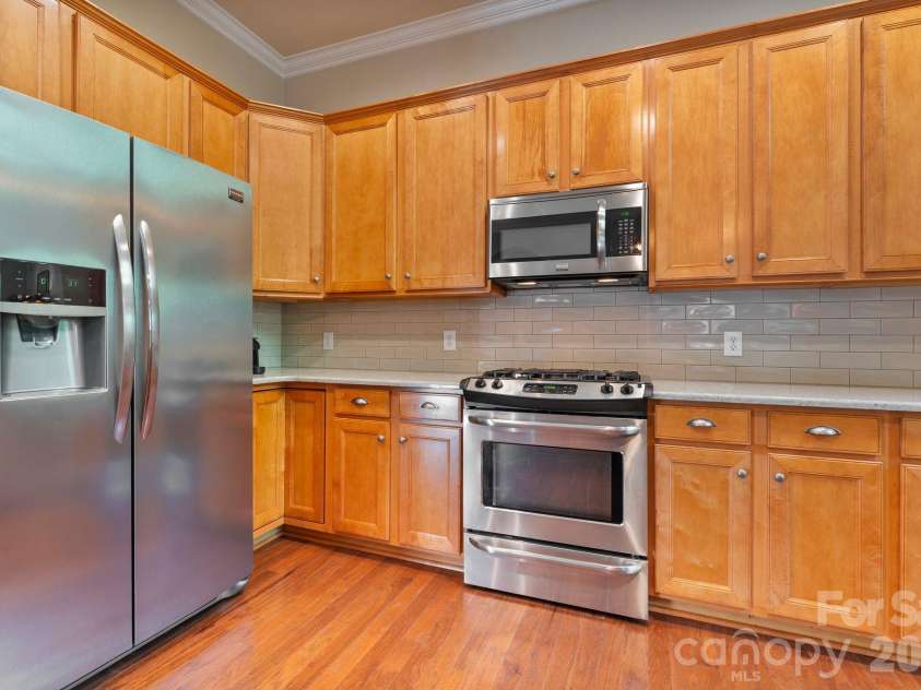 8011 Cottsbrooke Drive, Huntersville, NC 28078.  MLS# CAR4434421, YatesRealty ID 56946. 