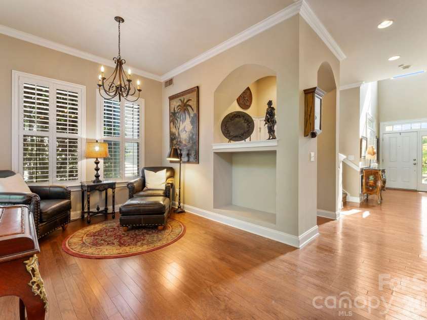 8011 Cottsbrooke Drive, Huntersville, NC 28078.  MLS# CAR4434421, YatesRealty ID 56946. 
