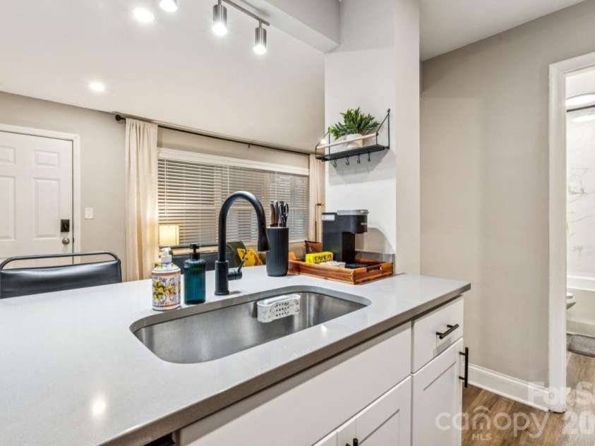 2000 Patio Court, Charlotte, NC 28205.  MLS# CAR4342962, YatesRealty ID 5695. 