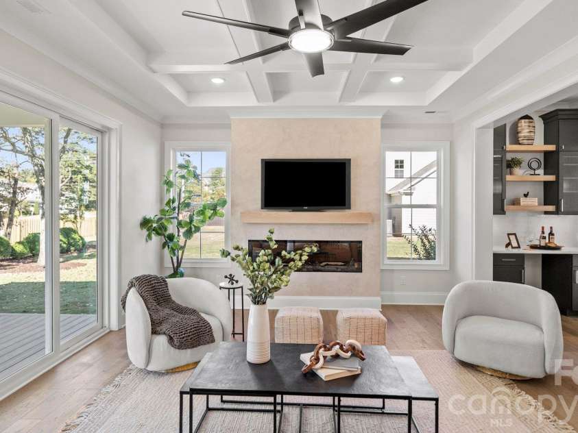 6918 Alexander Road, Charlotte, NC 28226.  MLS# CAR4434180, YatesRealty ID 56950. 