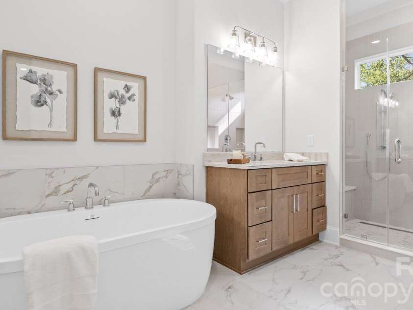 6918 Alexander Road, Charlotte, NC 28226.  MLS# CAR4434180, YatesRealty ID 56950. 