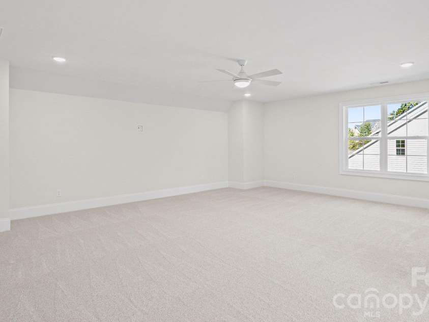 6918 Alexander Road, Charlotte, NC 28226.  MLS# CAR4434180, YatesRealty ID 56950. 