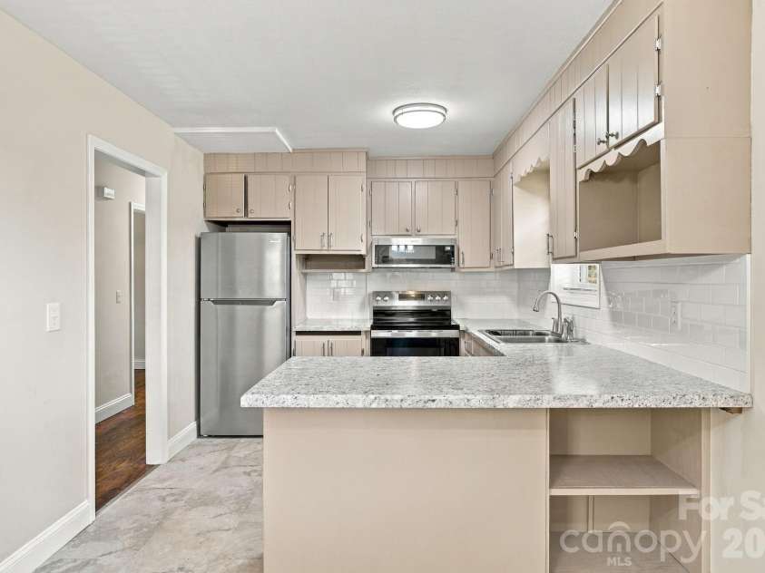 321 Sheldon Street, Hudson, NC 28638.  MLS# CAR4434131, YatesRealty ID 56952. 