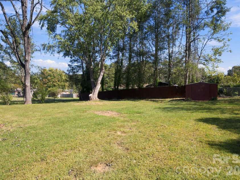 321 Sheldon Street, Hudson, NC 28638.  MLS# CAR4434131, YatesRealty ID 56952. 
