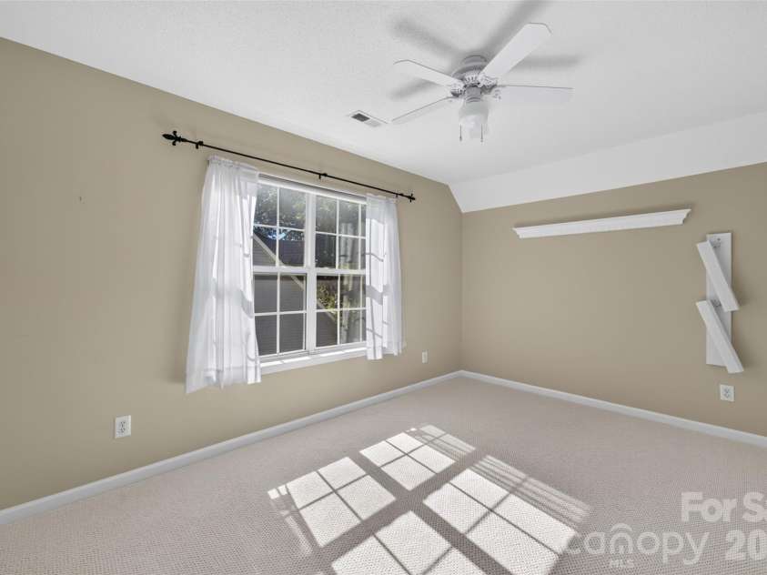 12530 Windward Oaks Drive, Huntersville, NC 28078.  MLS# CAR4434050, YatesRealty ID 56953. 