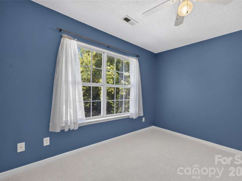 12530 Windward Oaks Drive, Huntersville, NC 28078.  MLS# CAR4434050, YatesRealty ID 56953. 