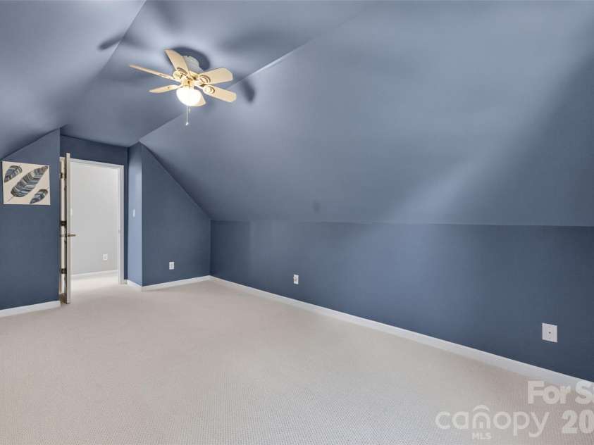 12530 Windward Oaks Drive, Huntersville, NC 28078.  MLS# CAR4434050, YatesRealty ID 56953. 