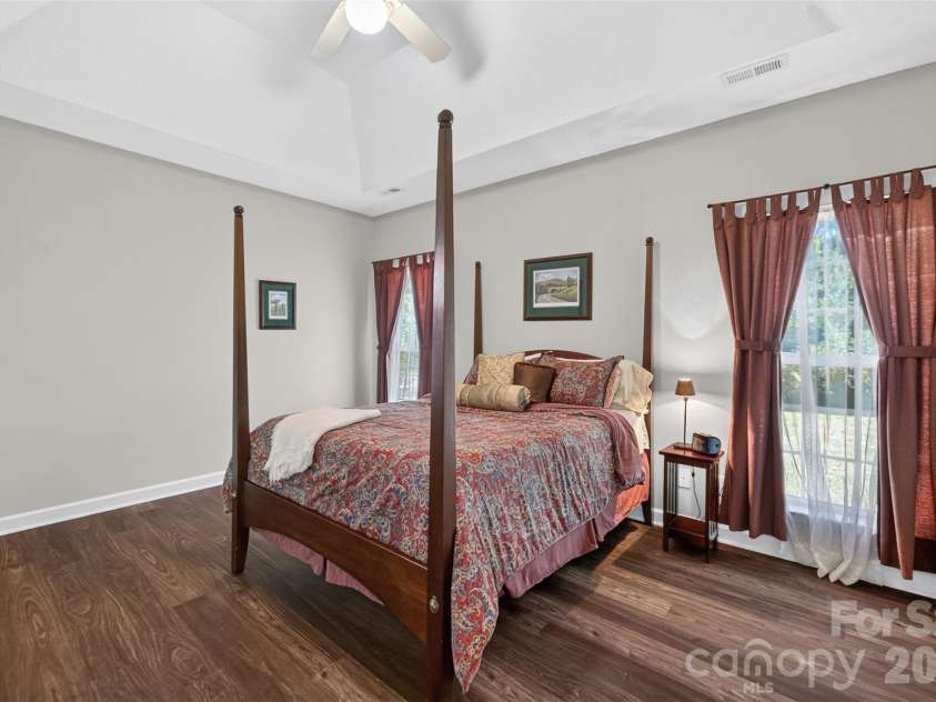 12530 Windward Oaks Drive, Huntersville, NC 28078.  MLS# CAR4434050, YatesRealty ID 56953. Primary on Main