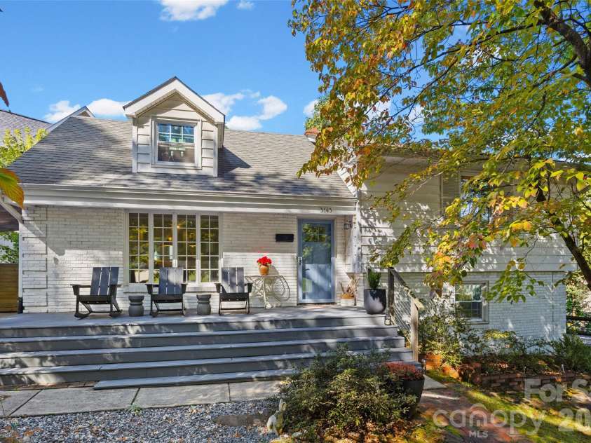 5145 Murrayhill Drive, Charlotte, NC 28210.  MLS# CAR4434043, YatesRealty ID 56955. 