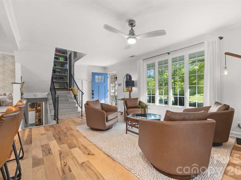 5145 Murrayhill Drive, Charlotte, NC 28210.  MLS# CAR4434043, YatesRealty ID 56955. 