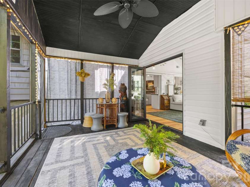 5145 Murrayhill Drive, Charlotte, NC 28210.  MLS# CAR4434043, YatesRealty ID 56955. Screened porch with full wall slider