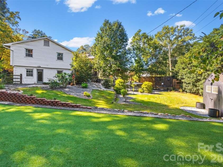 5145 Murrayhill Drive, Charlotte, NC 28210.  MLS# CAR4434043, YatesRealty ID 56955. Turf soccer field