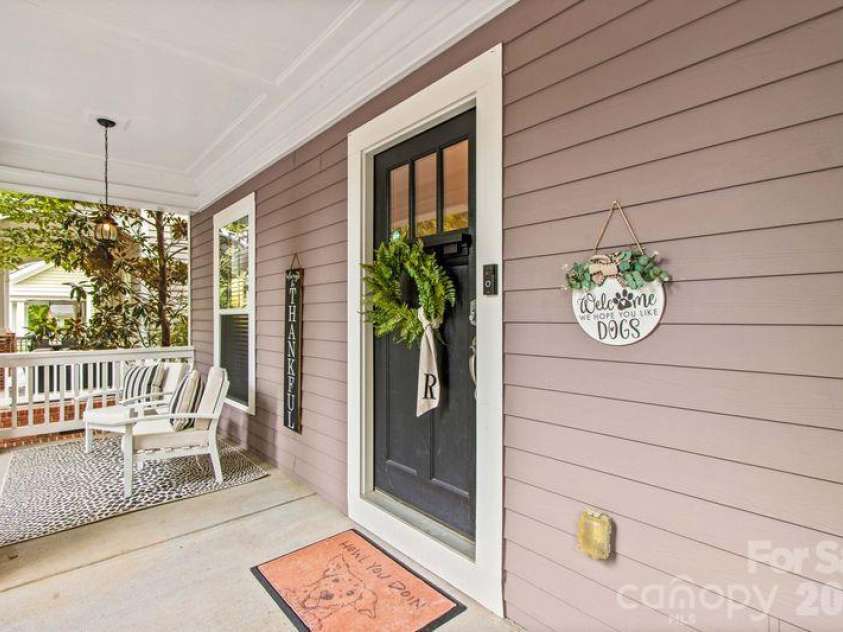 14234 Holly Springs Drive, Huntersville, NC 28078.  MLS# CAR4433930, YatesRealty ID 56956. 