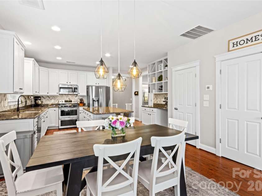 14234 Holly Springs Drive, Huntersville, NC 28078.  MLS# CAR4433930, YatesRealty ID 56956. 