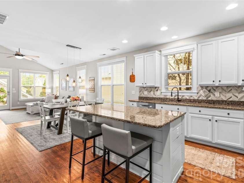 14234 Holly Springs Drive, Huntersville, NC 28078.  MLS# CAR4433930, YatesRealty ID 56956. 