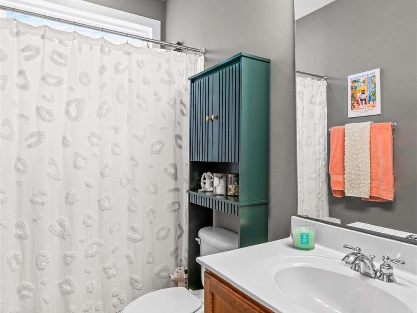 14234 Holly Springs Drive, Huntersville, NC 28078.  MLS# CAR4433930, YatesRealty ID 56956. 