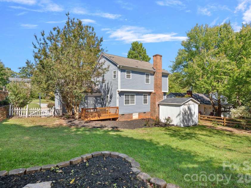 12424 Cool Mist Lane, Huntersville, NC 28078.  MLS# CAR4433827, YatesRealty ID 56960. 