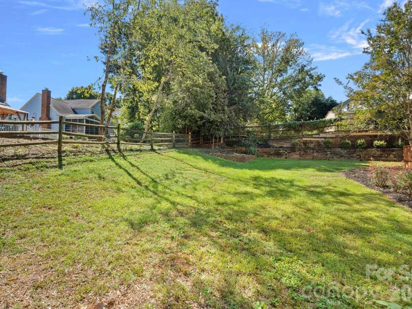 12424 Cool Mist Lane, Huntersville, NC 28078.  MLS# CAR4433827, YatesRealty ID 56960. 