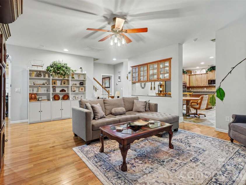 5221 Turkey Oak Drive, Mint Hill, NC 28227.  MLS# CAR4433763, YatesRealty ID 56962. 