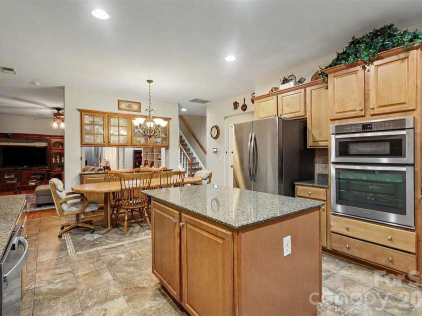 5221 Turkey Oak Drive, Mint Hill, NC 28227.  MLS# CAR4433763, YatesRealty ID 56962. 
