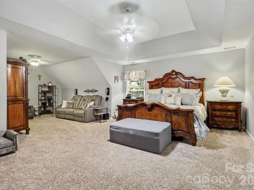 5221 Turkey Oak Drive, Mint Hill, NC 28227.  MLS# CAR4433763, YatesRealty ID 56962. 