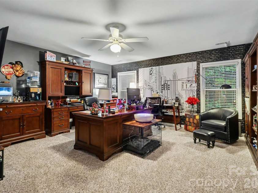 5221 Turkey Oak Drive, Mint Hill, NC 28227.  MLS# CAR4433763, YatesRealty ID 56962. Flex Space - Upper Floor