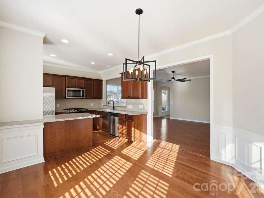 2047 Sweetleaf Drive, Indian Land, SC 29707.  MLS# CAR4433737, YatesRealty ID 56964. Bright, cheery Kitchen and Dining Area